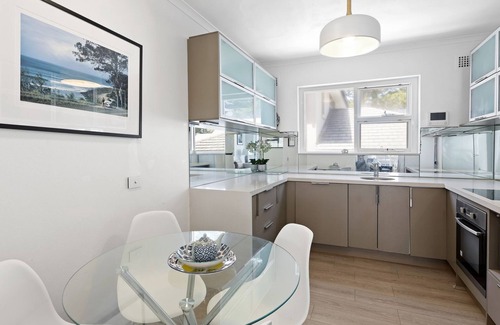 Mona Vale Apartamento | Surfview - beachfront oasis in Mona Vale