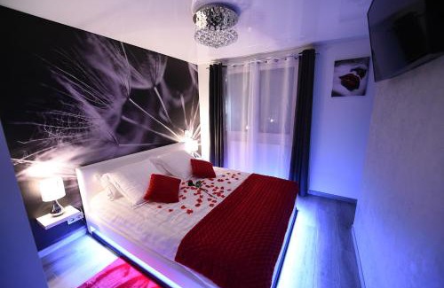 Faubourg-Raines Apartamento | Surprise love, Mariage, fiançailles & Netflix & Park