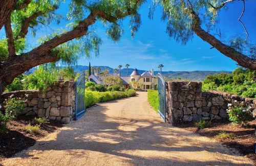 Ojai Casa | Case Grande Ojai - Retiro - Casa de huéspedes - Piscina - Yoga - Privacidad - Capacidad 16