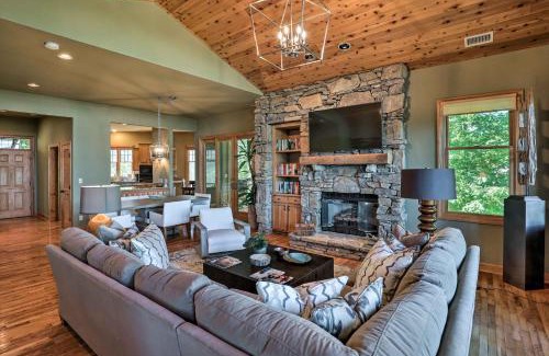 Mountain Air Apartamento | Surrounded by Natl Forest Condo with Majestic View
