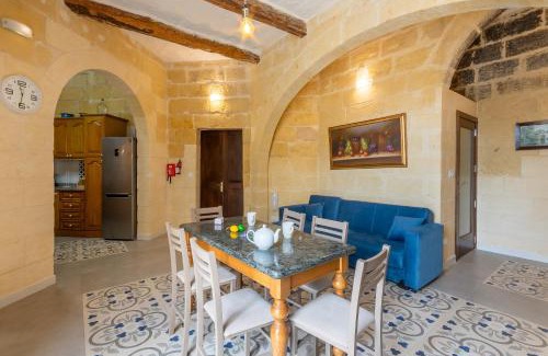 Kercem Apartamento | Surwig Gozitan Villa & Pool - Happy Rentals