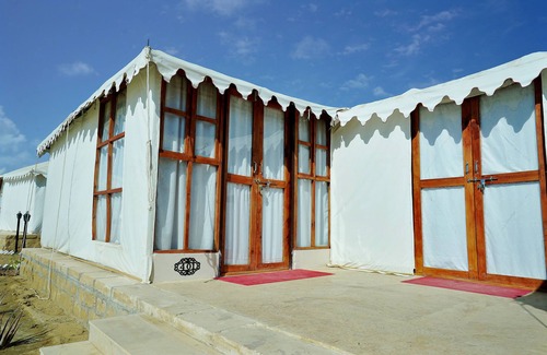 Jaisalmer Alquiler De RV | Surya-Ansh Desert Wellness Resort - Campsite