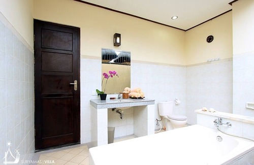 Legian City-Centre Villa | SuryaMas · Acogedora piscina privada 2BR Doble-Seis Playa Legian Bali
