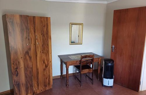 Kimberley Apartamento | Susanna's Self catering 2 bedroom apartment