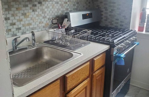 Queens Casa | SUSANNA'S SUITE SPOT'S 3 Bedrooms A