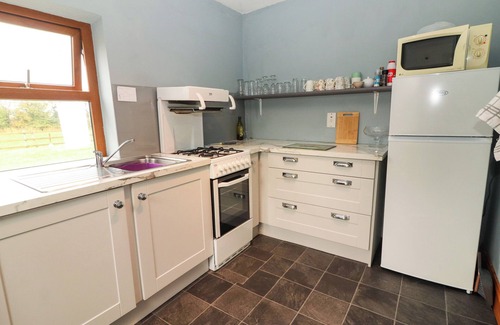 Kilgobnet Cabaña | SUSIE'S COTTAGE, pet friendly in Beaufort, County Kerry