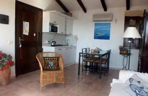 La Maddalena Apartamento | Suspended between sea and sky