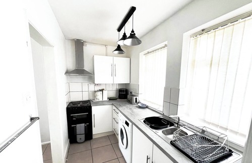 Littlestone-on-Sea Casa | Suspire House -sleeps6-garden-bbq-coastal Retreat