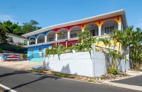 Ceiba Apartamento | Sustainable Sanctuary: Sun-Drenched Residence Close to Ferry & Bio-Lagoon