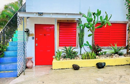 Ceiba Apartamento | Sustainable Sanctuary: Sun-Drenched Residence Close to Ferry & Bio-Lagoon