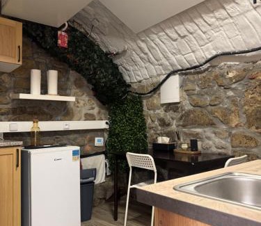 Mlada Boleslav Casa | Suterénní byt na Hejtmánce v Mladé Boleslavi u letiště