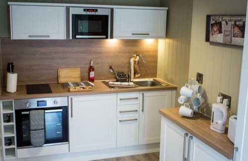 Bishop Sutton Casa | Sutton Cabins