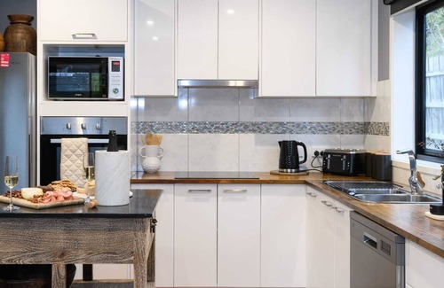 Daylesford Casa | Sutton Lodge Summary: