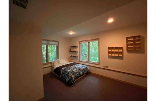 Suttons Bay Casa | Suttons Bay Hide-Away In a Spectacular Destination