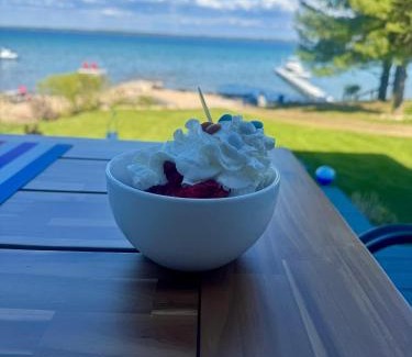 Suttons Bay Casa | Suttons Bay Sunshine