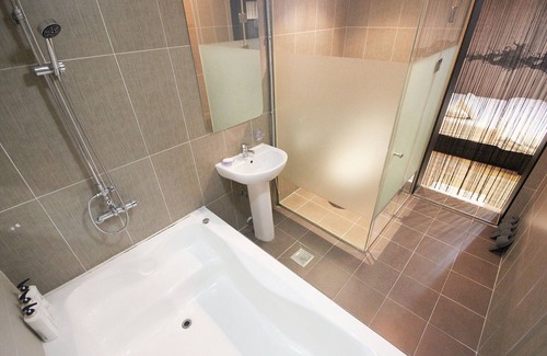 Suwon Hotel | Suwon Motel Namu