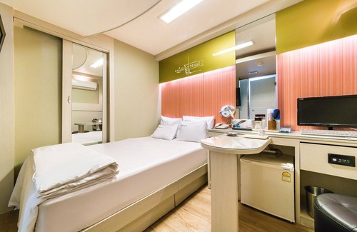 Ui-dong Hotel | Suyu Moon