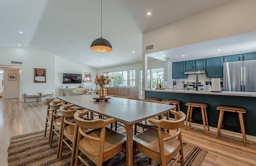 Knoell Scottsdale Casa | SW Boho in N. Scottsdale! Heated Pool w/ Hot Tub + Putt + Firepit + Mt View