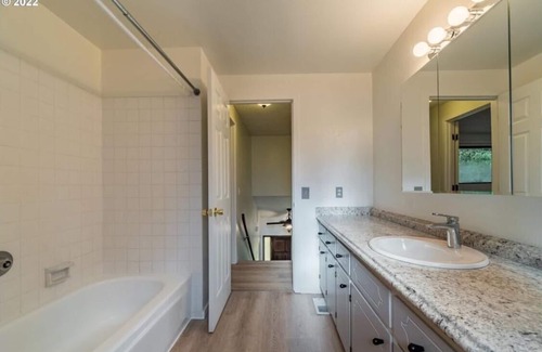 Western Casa | SW Eugene getaway