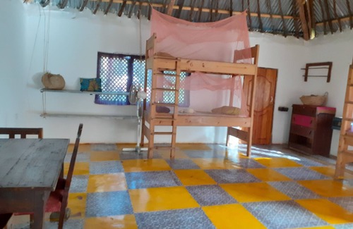 Wete Cabina | Swahili Divers & Gecko Nature Lodge