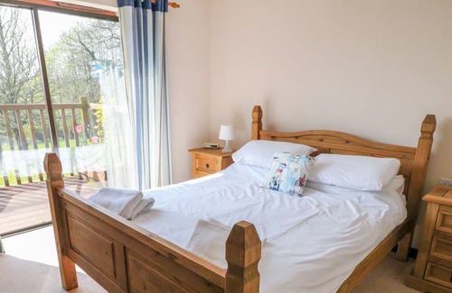 Holsworthy Cabina | Tragar, HOLSWORTHY