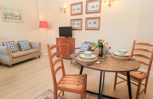Cheltenham Casa | Swallow Studio