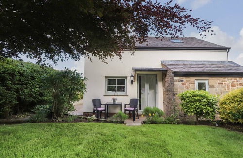 Goosnargh Cabaña | SWALLOWS BARN AT YEW TREE FARM, with open fire in Longridge