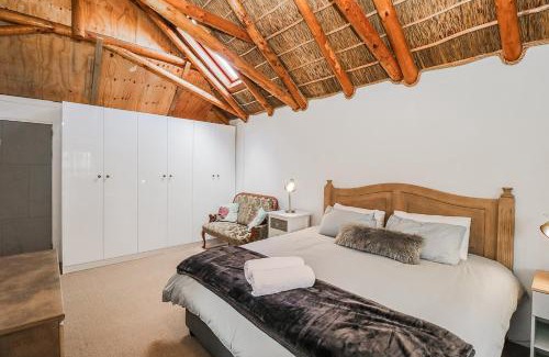 Laingsburg Casa | Swallows Nest