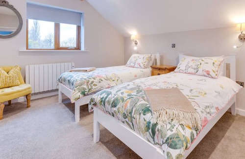 St Mary's Bay Casa | Swallows Return in the beautiful Ashford