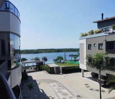 Lagoa Pequena Apartamento | Swami: Conforto e Estilo no Novo Campeche HT5059