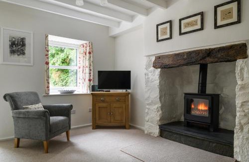 Rowen Casa | Swan Cottage