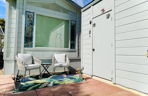 Desert Hot Springs Casa | Swan Lake House and Hot Spring Mineral Pools
