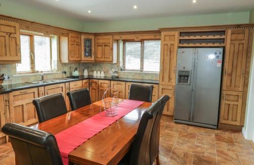 Ballyroddy Casa | Swan Lake