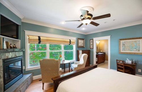 Ridge Cama Y Desayuno | Swanendele Inn at St. Mary's Maryland