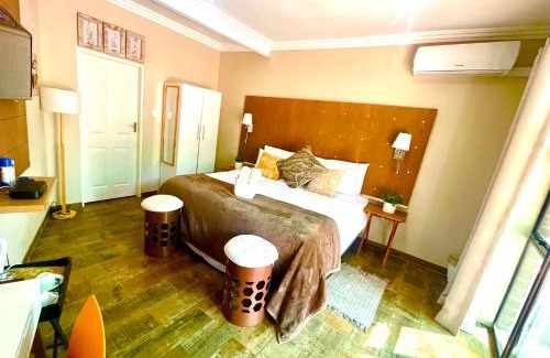 Rustenburg Casa | Swane’s guesthouse