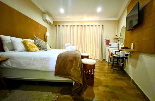 Rustenburg Casa | Swane’s guesthouse
