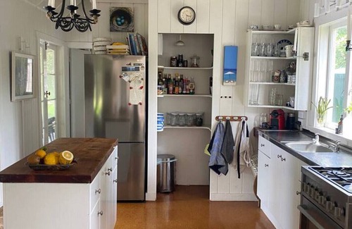Tryphena Casa | Swanfork - The Hamptons House meets Medlands Bach