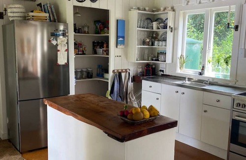 Tryphena Casa | Swanfork - The Hamptons House meets Medlands Bach