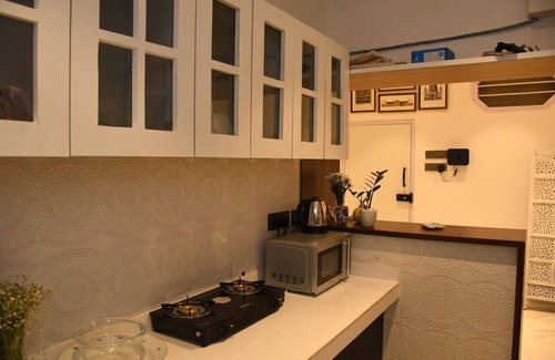 Santacruz West Apartamento | Swank at 11 1BHK Apartment, Khar West