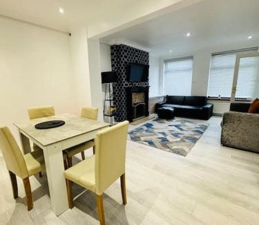 Harborne Casa | Swanky2bedRetreatNearHarborne