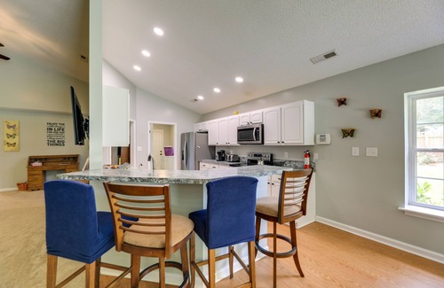 Swansboro Casa | Swansboro Vacation Rental, 4 Mi to Hammocks Beach!