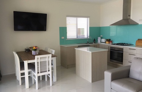 Swansea Casa | Swansea Lakeside Sunsets son dos apartamentos, a orillas del lago Macquarie