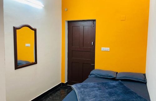Munnar Casa | Swarna Tourist home Munnar