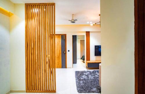 Sanand Apartamento | Swati Homes