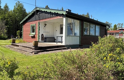 Storfors Casa | Swedish house directly on the lake with boat ramp & boat