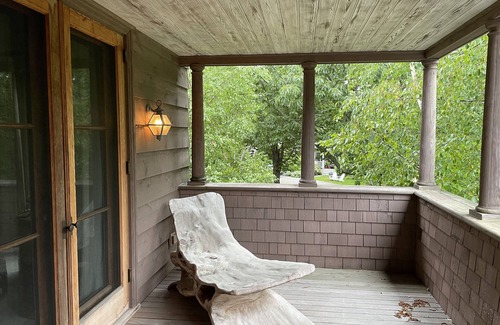 Kennebunkport Casa | Swedish Suite at Asante Sana