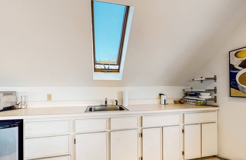 Wiscasset Casa | Sweeping Sheepscot River views in newly renovated 200 year old Wiscasset home
