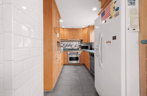 North Chatham Casa | Sweeping Views, 150 Yards to Private Beach!