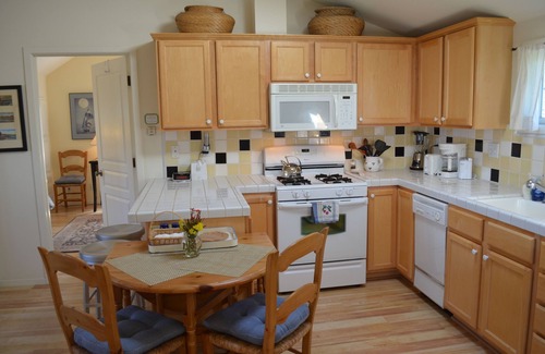 Westside Santa Cruz Casa | West Cliff Hideaway ~ 1 BDRM, cerca del océano, lavandería, cocina, barbacoa, todas las comodidades.