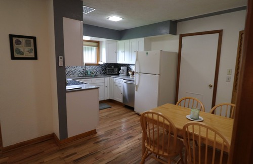Independence Casa | Sweet 3 Bedroom, Walk to Main St!